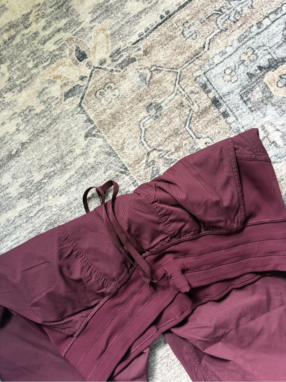 Lululemon Dance Studio Mid-Rise Jogger Full Length size 8 maroon